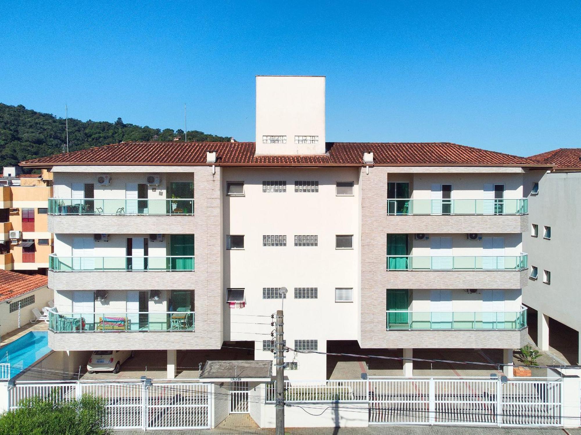 Af11: Perto Praias E Comercio, Piscina, Ar, Wi-fi, Varanda Gourmet Apartamento Ubatuba