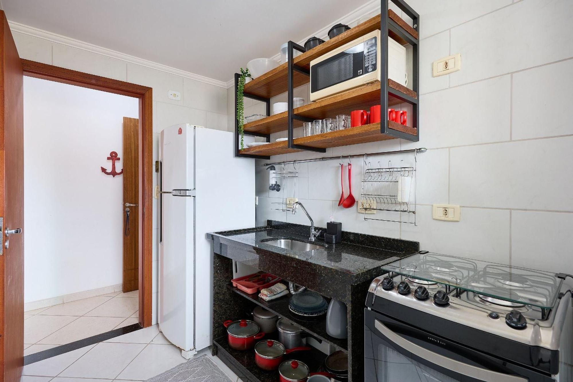 Apartamento Af11: Perto Praias E Comercio, Piscina, Ar, Wi-fi, Varanda Gourmet Ubatuba